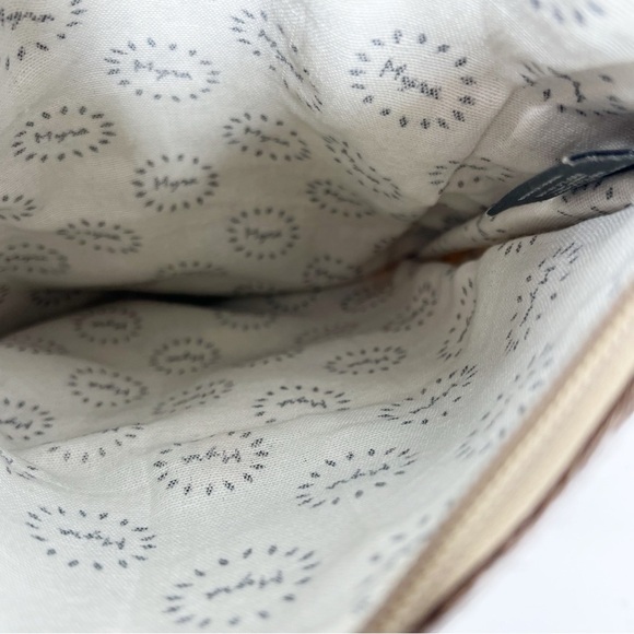 MYRA Bags San Diego 1978 Crossbody Bag - Picture 7 of 8